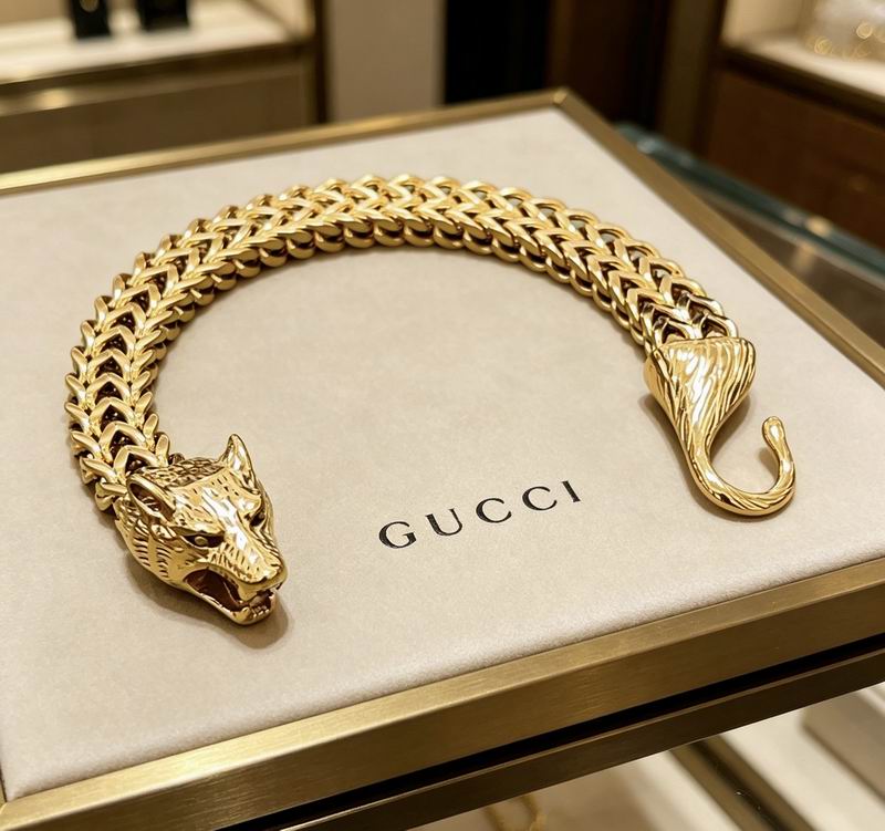 Gucci Bracelet 06yxs82